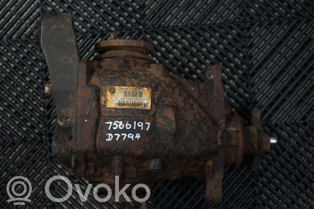 Rear differential (6)