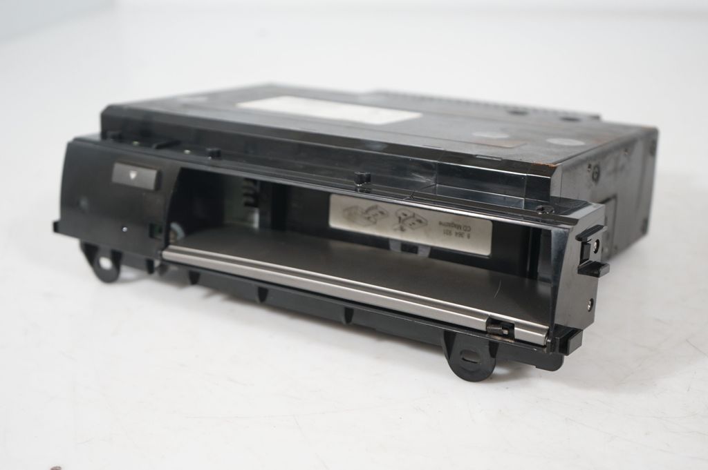 CD/DVD changer (6)
