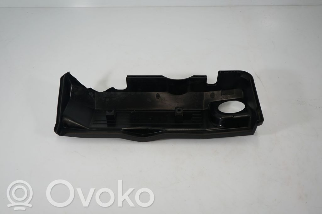 Engine cover (trim) (5)