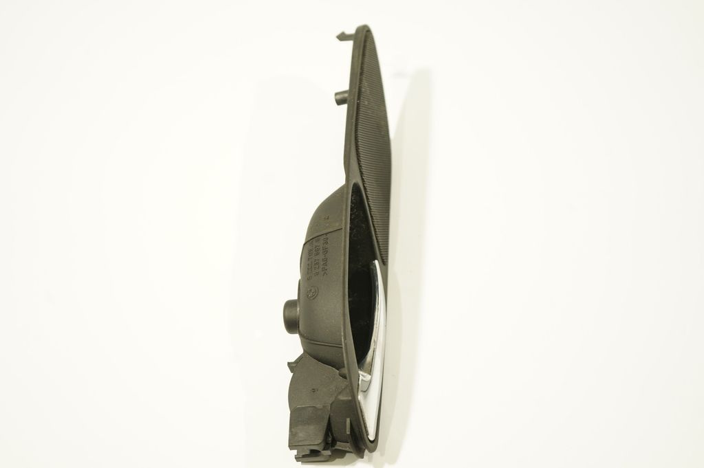 Front door interior handle (4)