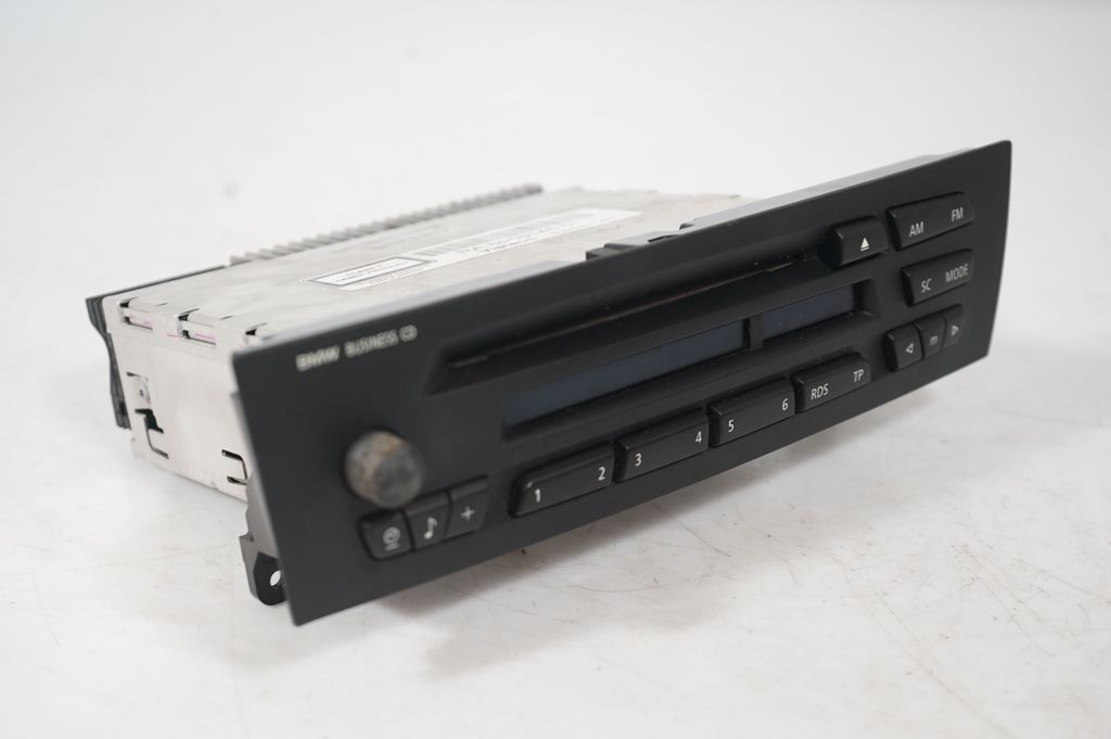 Radio/CD/DVD/GPS head unit (7)