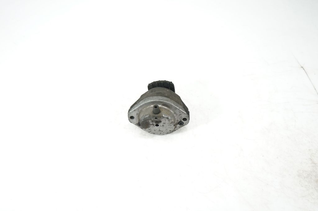 Engine mount bracket (3)