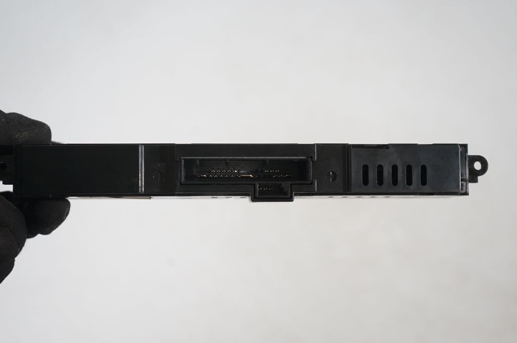 Seat heating switch (7)