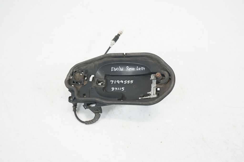 Rear door exterior handle