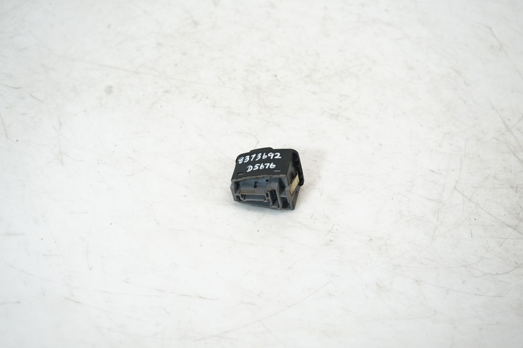 Wing mirror switch (3)