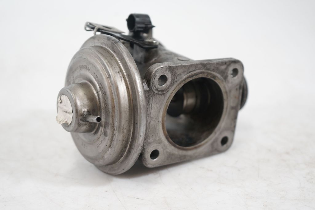 EGR valve (6)