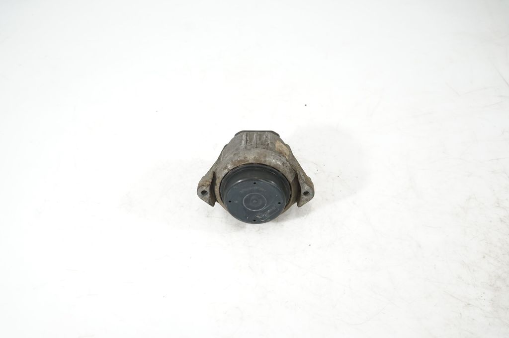 Engine mount bracket (3)