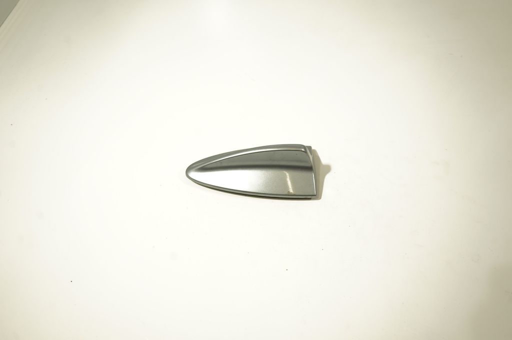 Roof (GPS) antenna cover (2)