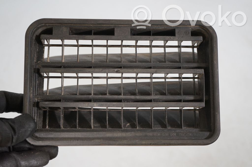 Quarter panel pressure vent (6)