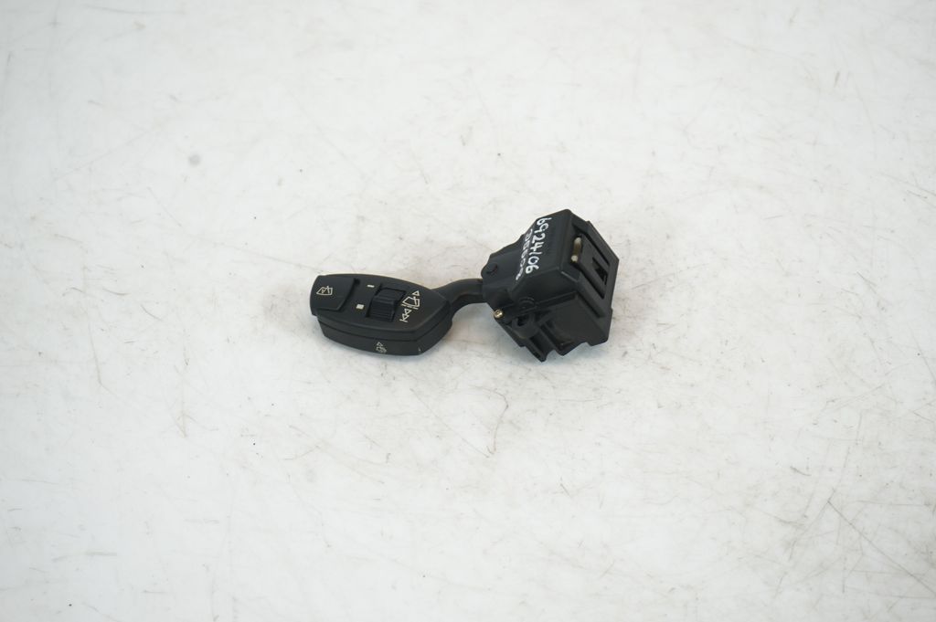 Wiper control stalk (3)