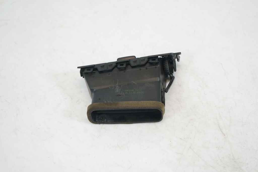 Dashboard side air vent grill/cover trim (3)