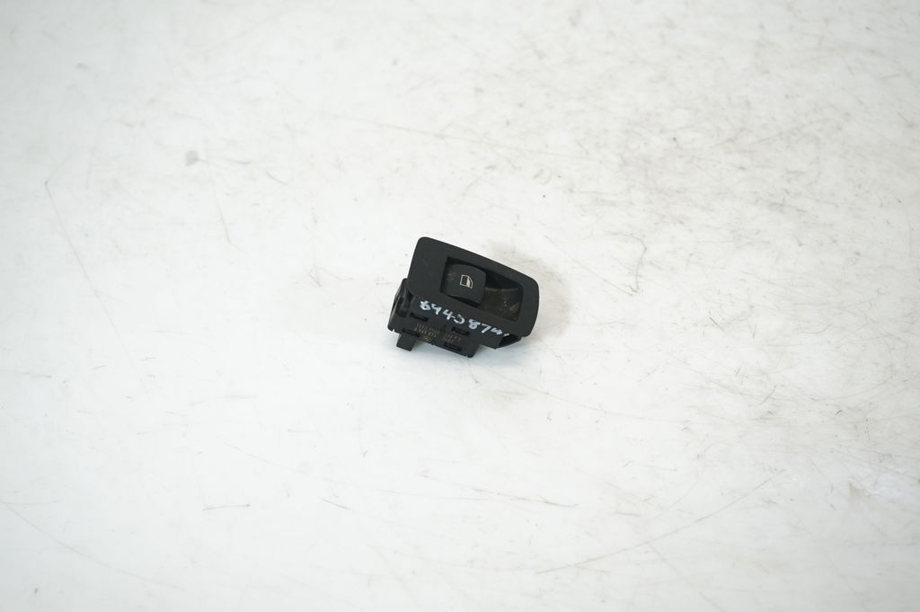 Electric window control switch (4)