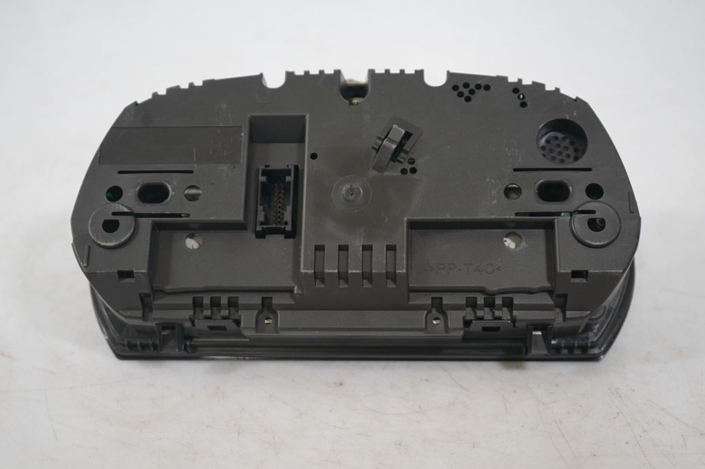 Speedometer (instrument cluster) (7)