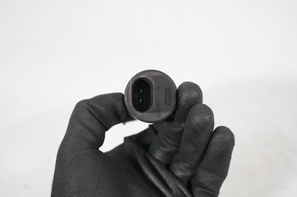 Headlight washer pump (6)