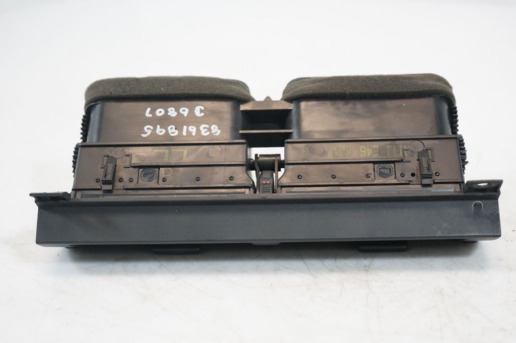 Dash center air vent grill (9)