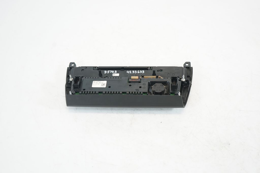 Climate control unit (5)