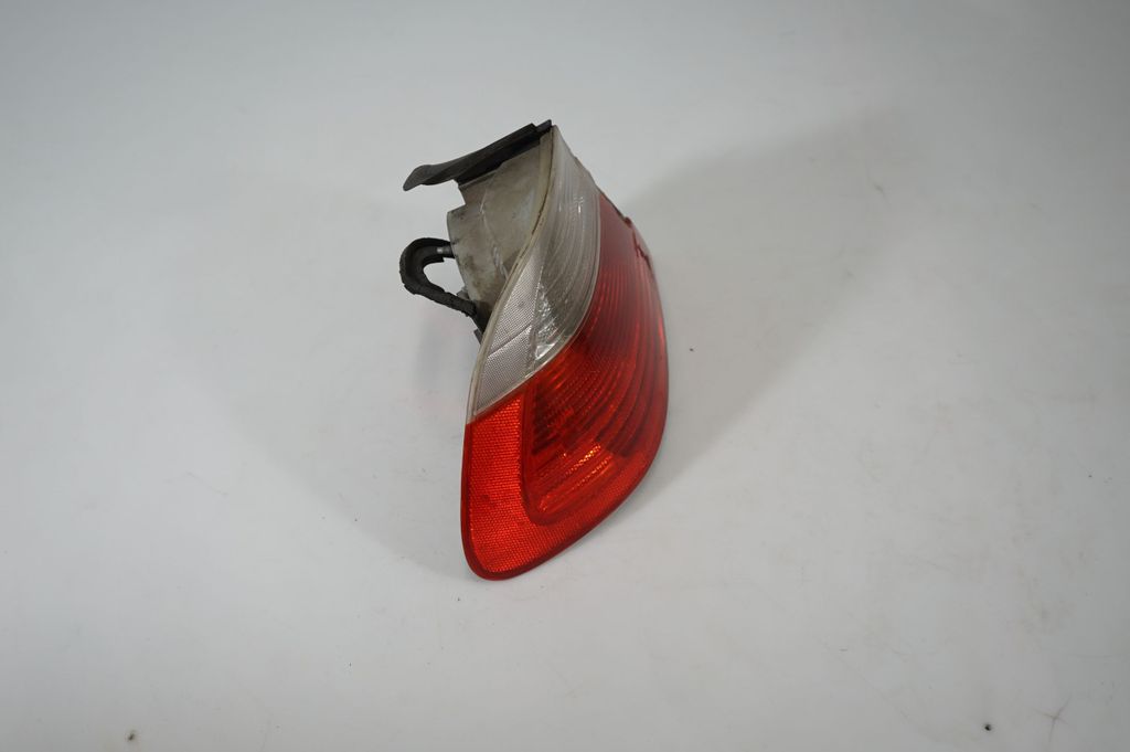 Rear/tail lights (4)