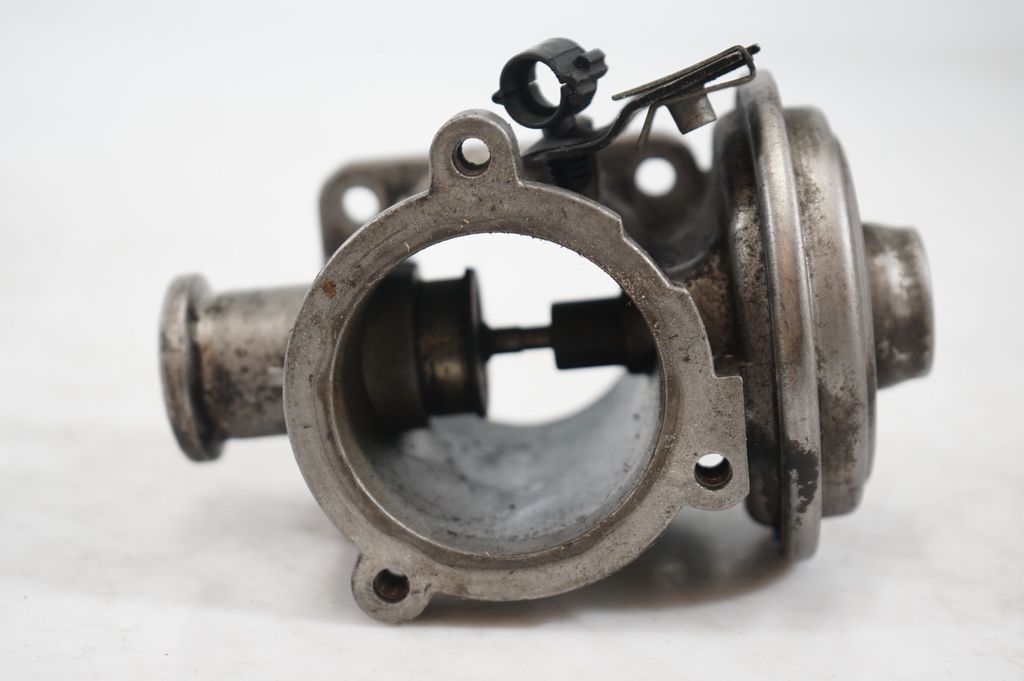EGR valve (9)