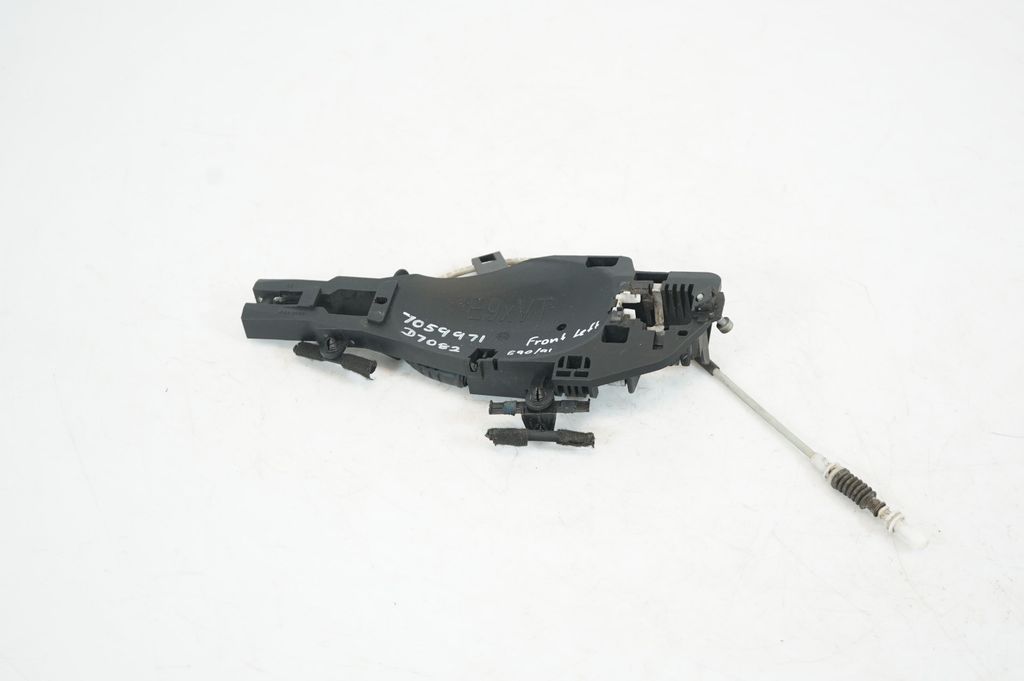 Front door exterior handle/bracket