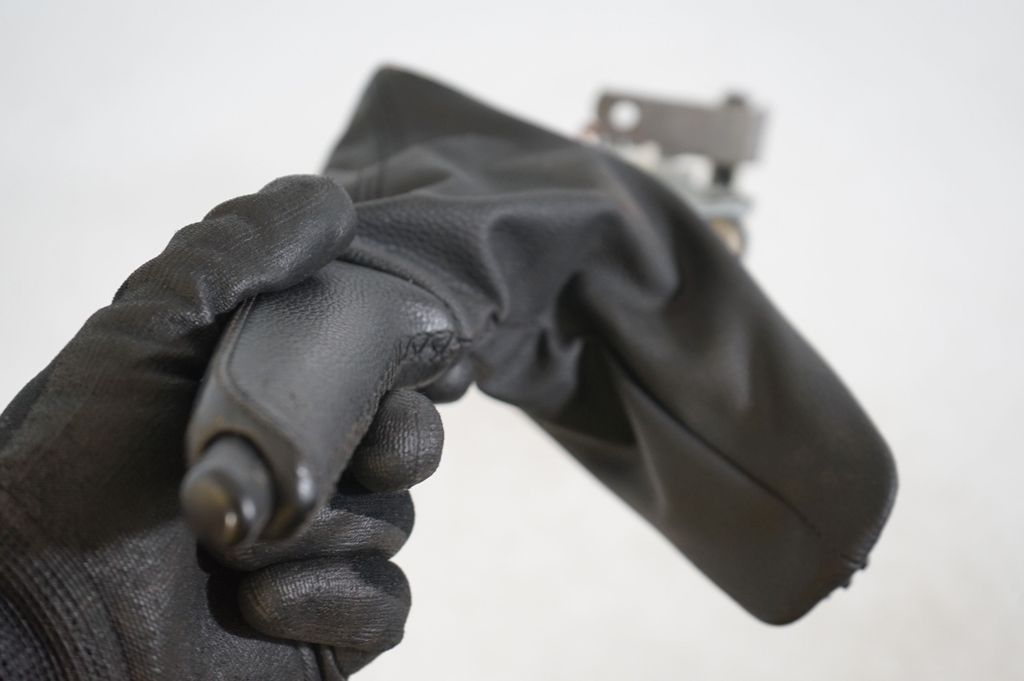 Handbrake/parking brake lever assembly (6)