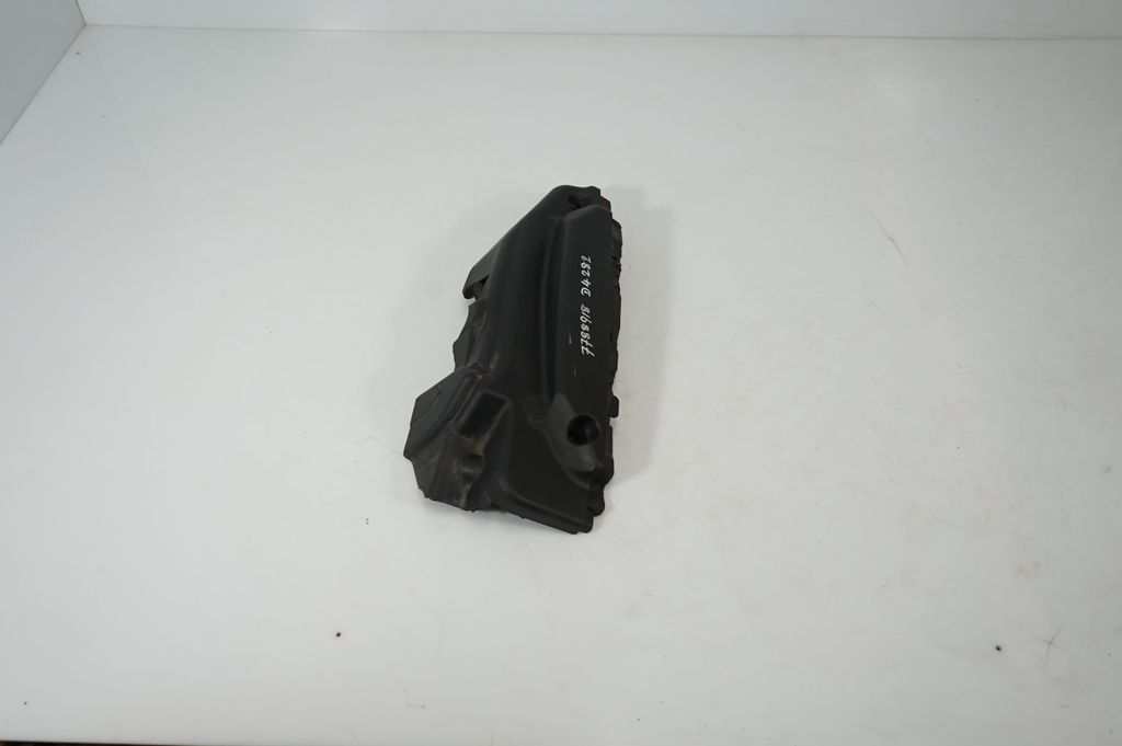 Engine cover (trim) (4)