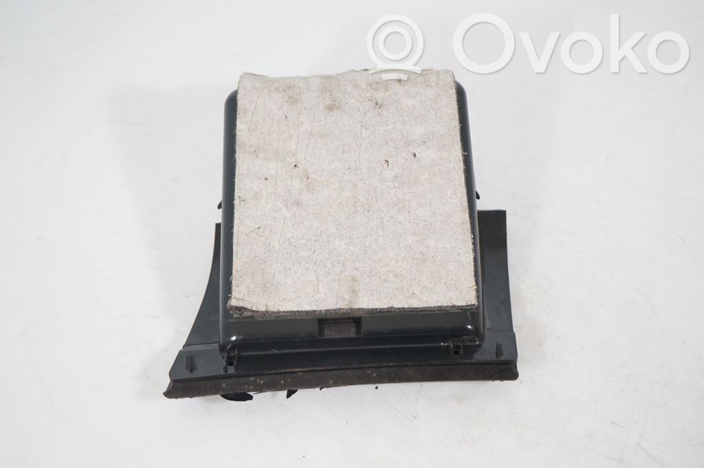 Glove box (5)