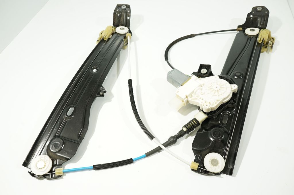 Front door window regulator with motor (5)