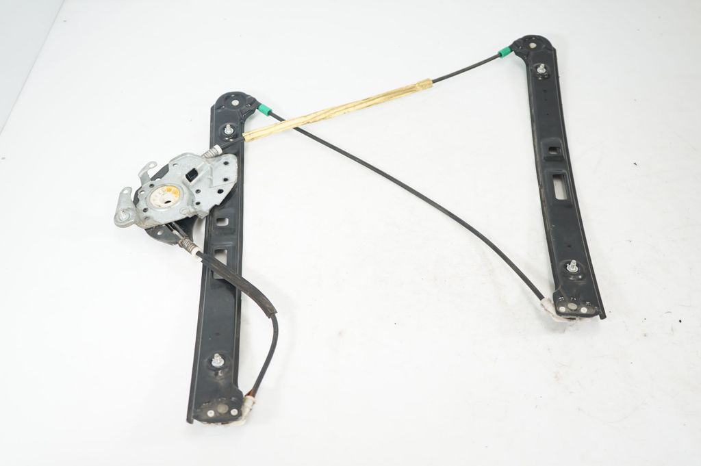 Front door window regulator with motor (5)