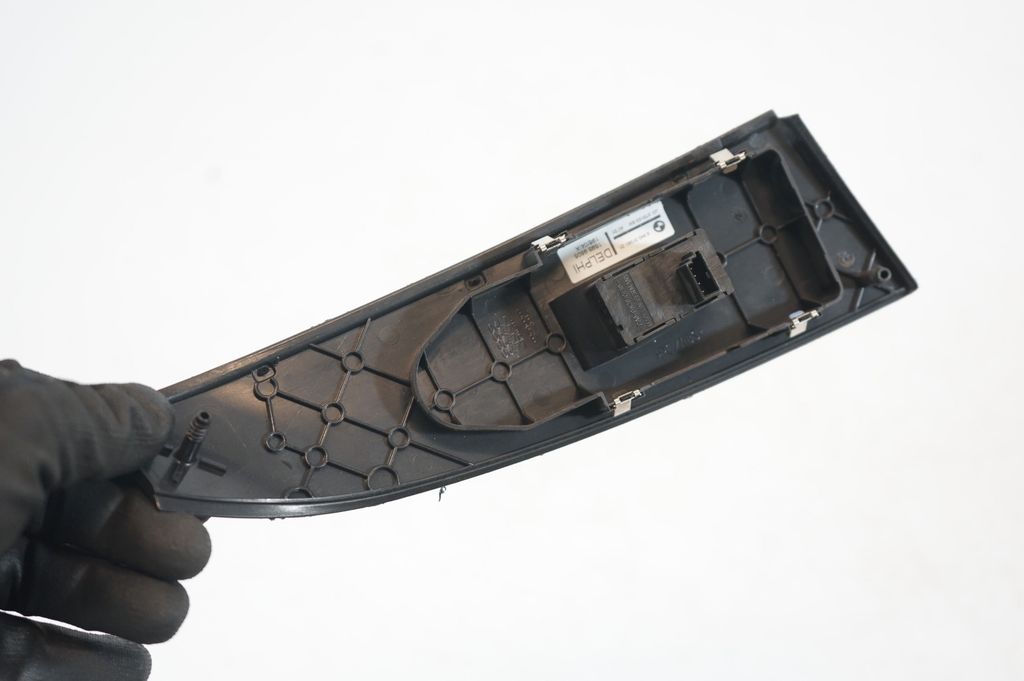 Electric window control switch (7)