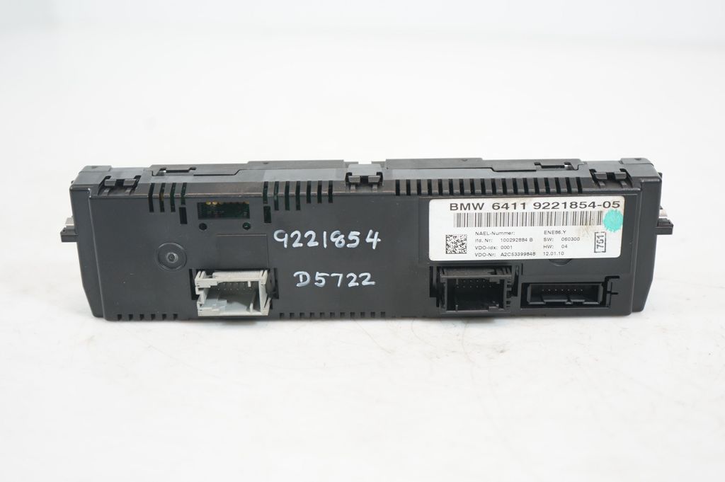 Climate control unit (9)
