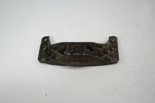 Gearbox mounting bracket