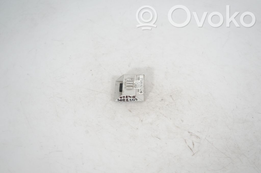 Yaw turn rate sensor (4)