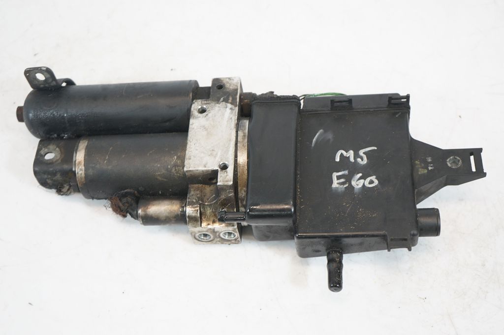 Oil filter mounting bracket (8)