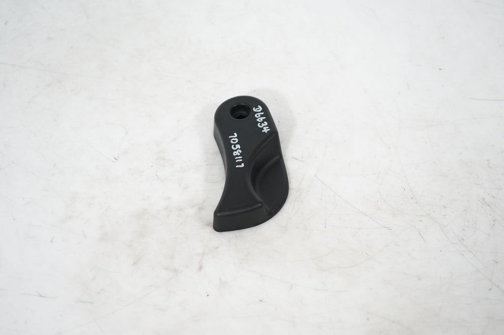 Engine bonnet (hood) release handle (2)