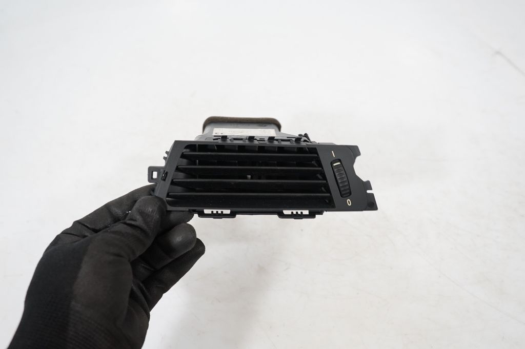 Dashboard side air vent grill/cover trim (6)