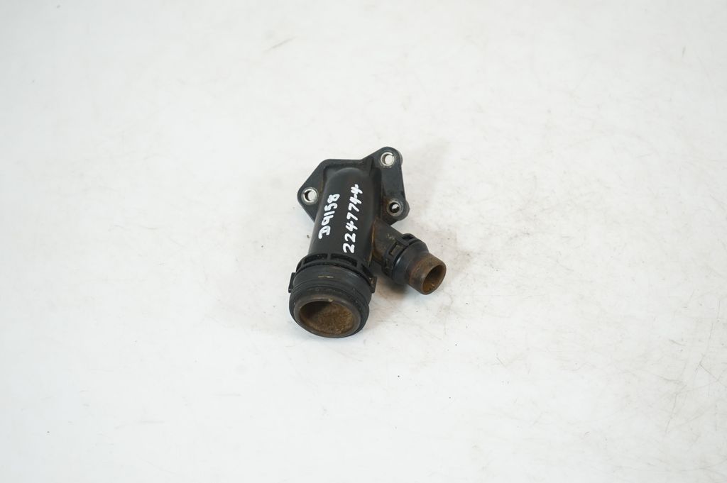 Engine coolant pipe/hose (4)