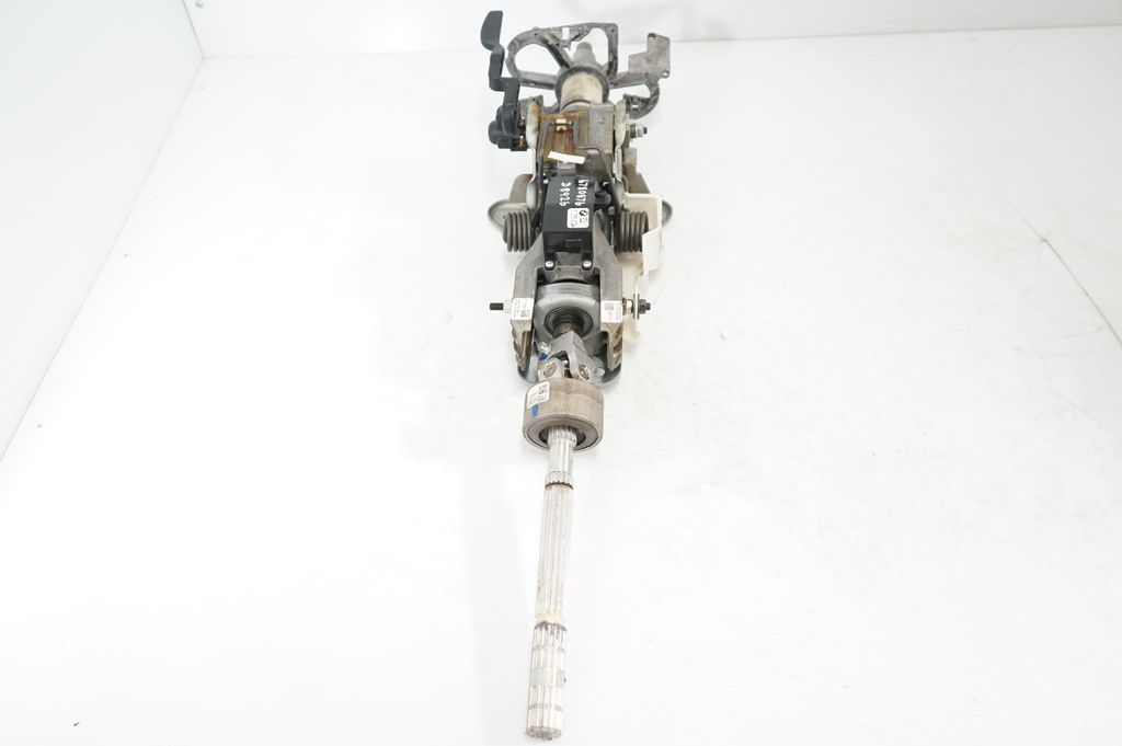 Steering wheel axle (4)