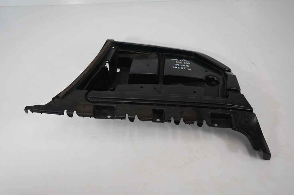 Rear bumper mounting bracket (3)