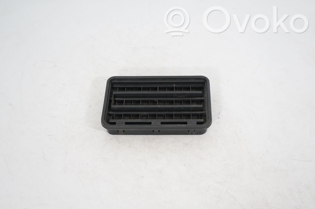 Quarter panel pressure vent (3)