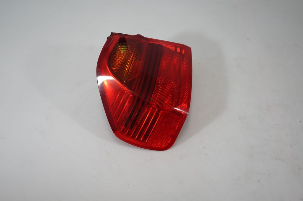 Rear/tail lights (4)