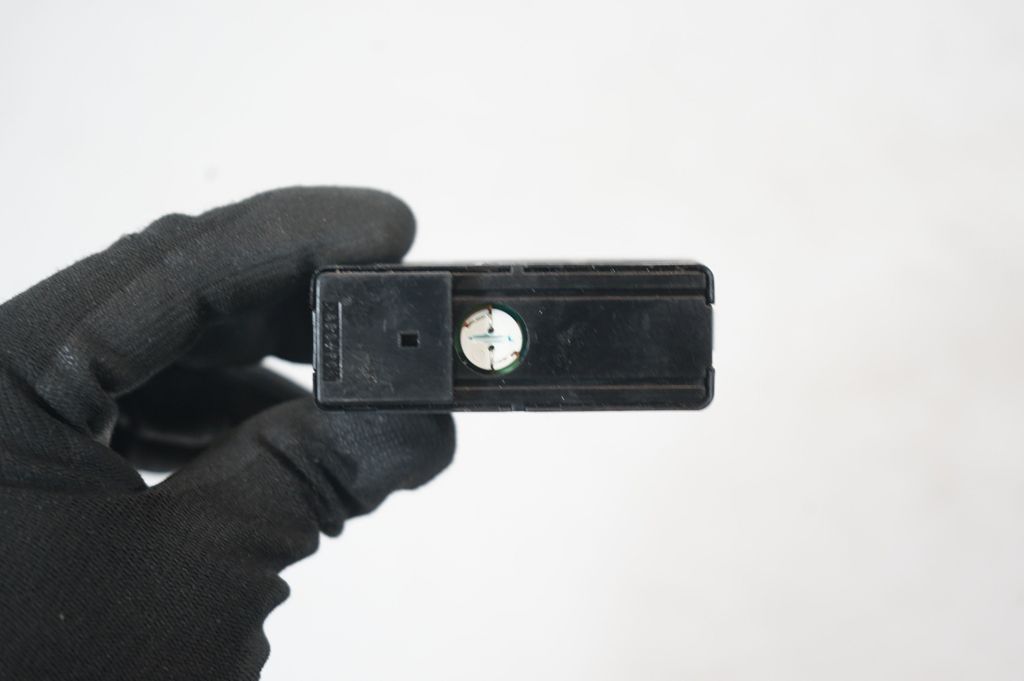 Hazard light switch (7)