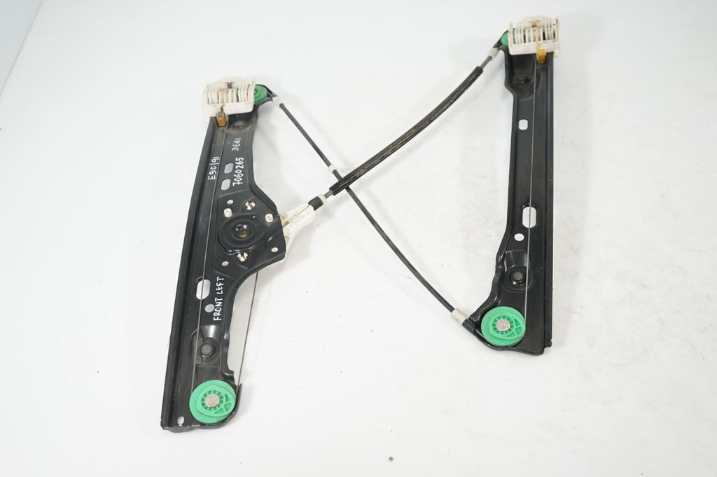 Front door window regulator with motor (4)