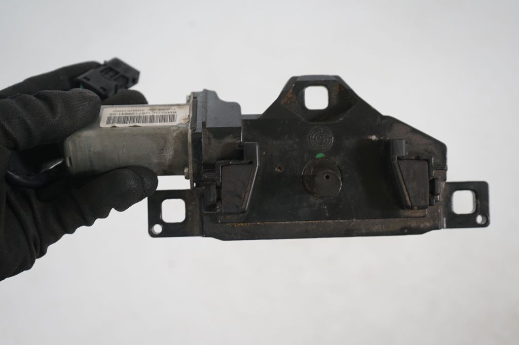 Tailgate/trunk/boot lift motor (6)