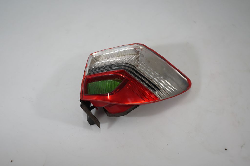 Rear/tail lights (3)