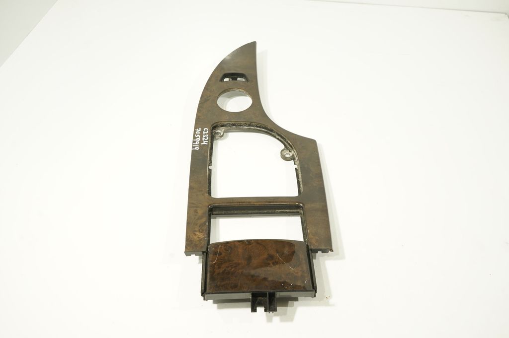 Gear shifter surround trim plastic (6)