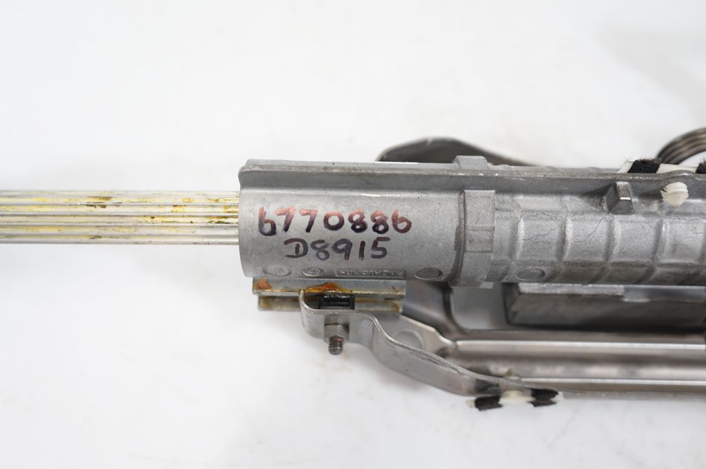 Steering wheel axle set (10)