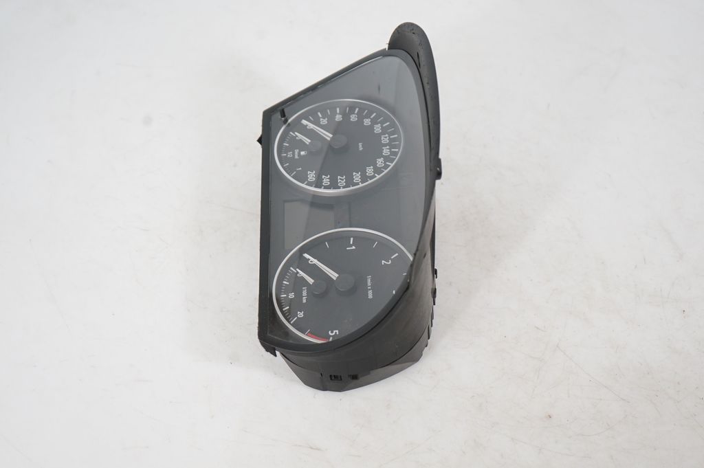 Speedometer (instrument cluster) (2)