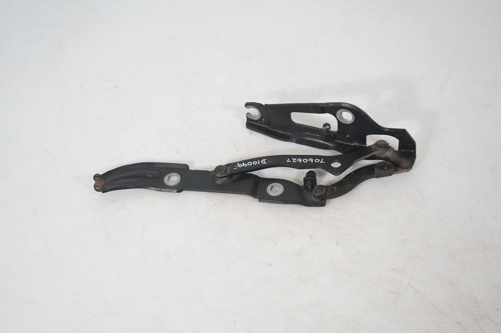 Tailgate/trunk/boot hinge (3)