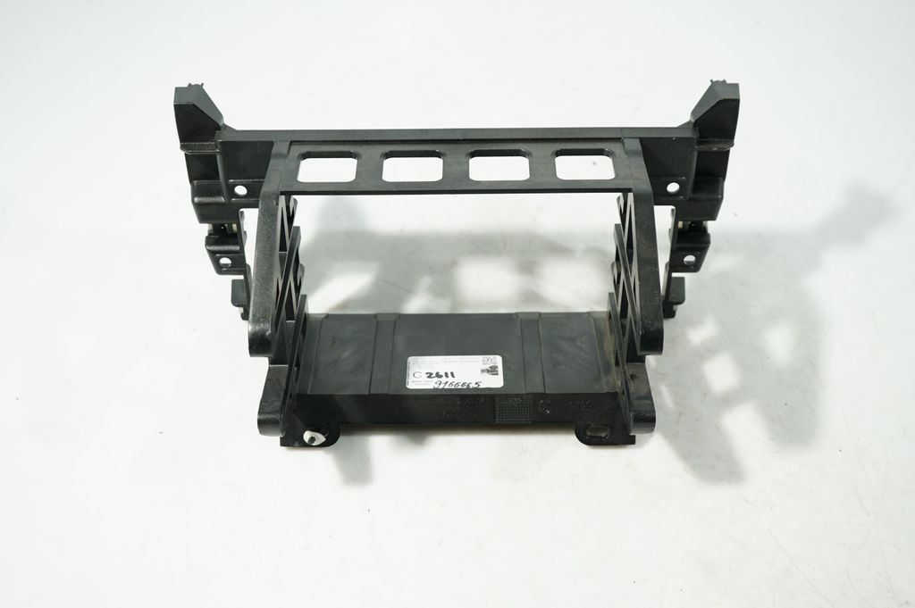 Radio/GPS head unit trim (5)