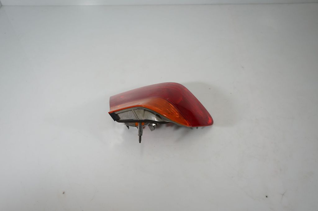 Rear/tail lights (3)